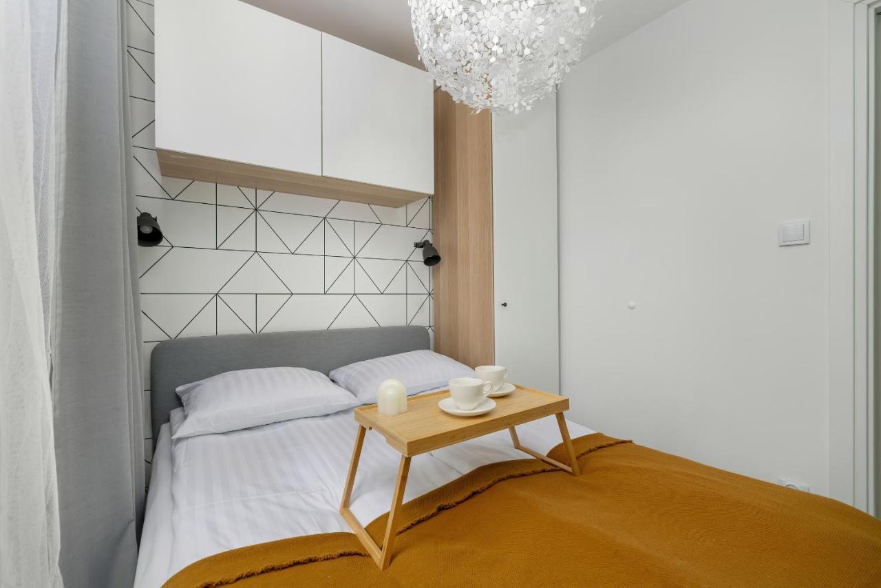 Modernly Arranged Apartments In Katowice By Noclegi Renters Exterior photo